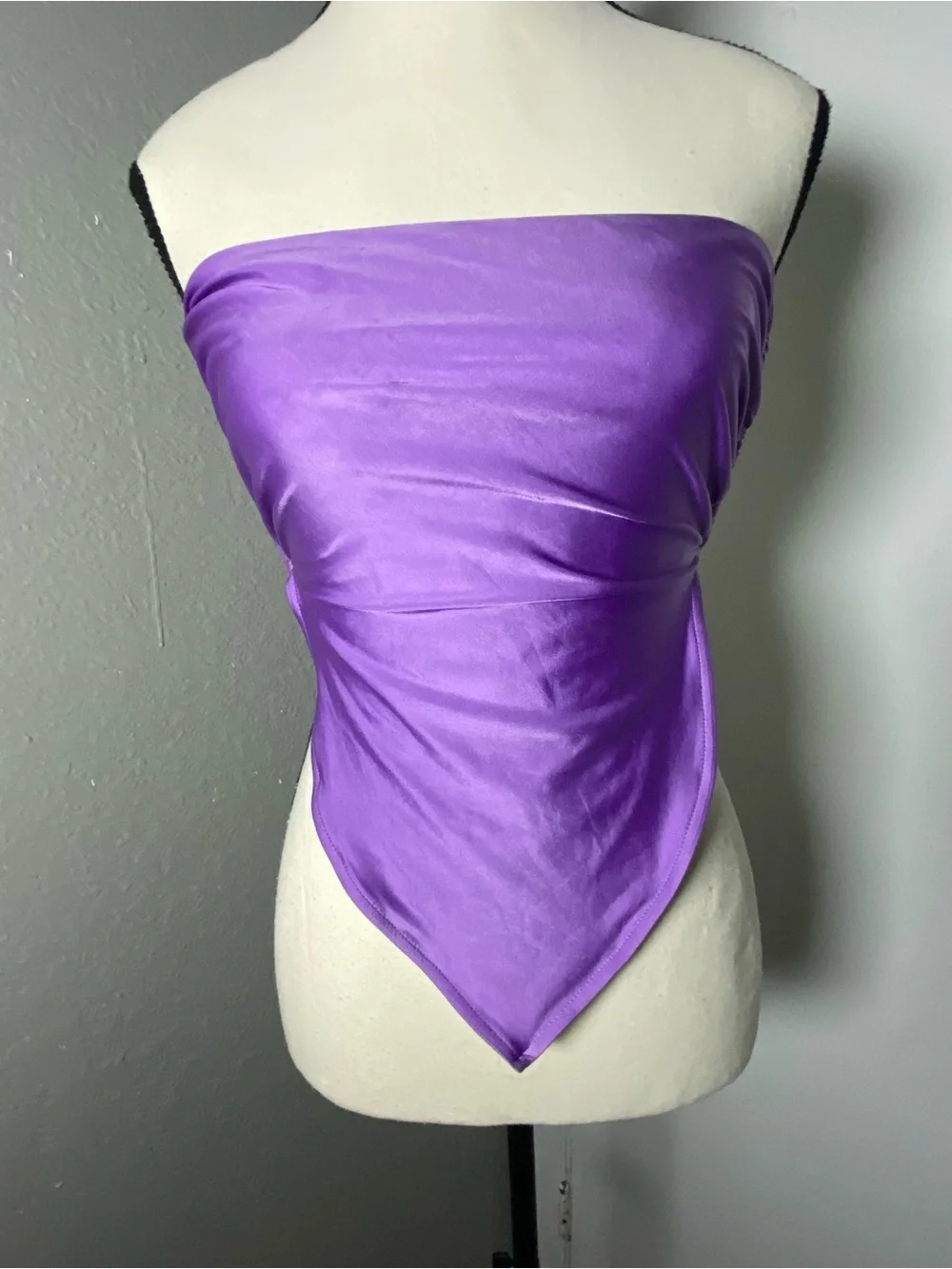 Frankie’s Bikinis Purple Handkerchief Bikini Top Size Small